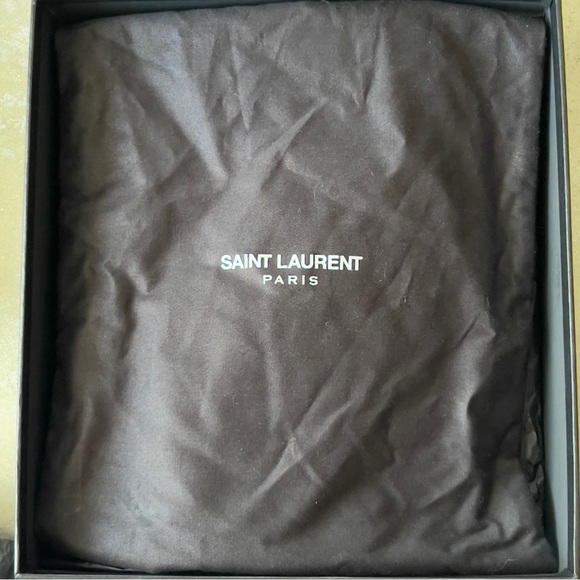 Saint Laurent NWT SIZE 7
Tribute Leather 105mm Platform Sandals - Picture 13 of 16